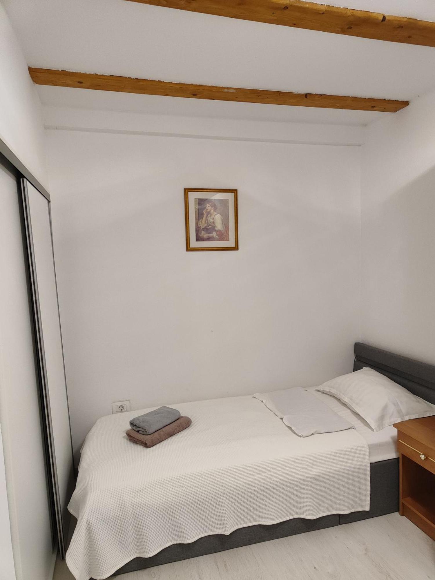 Rd22 Apartment 罗维尼 外观 照片